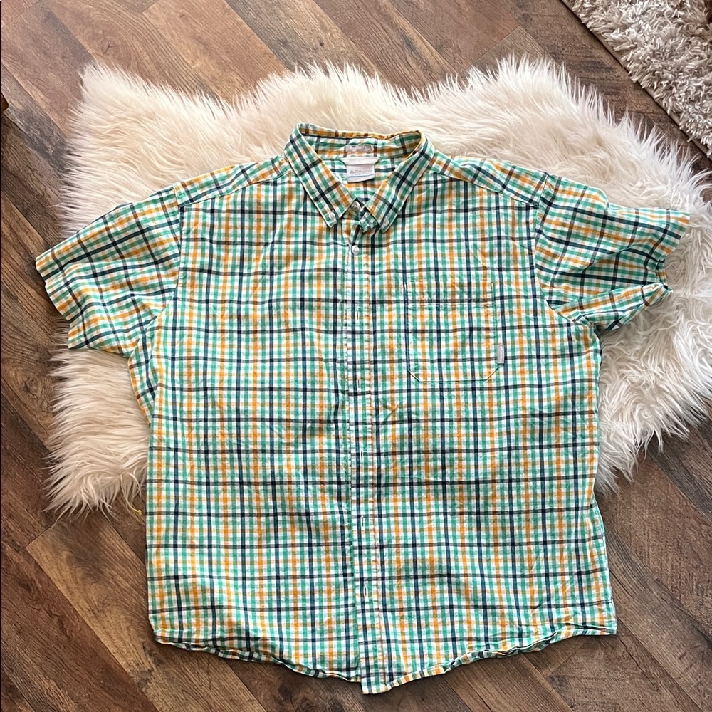 Columbia Rapid Rivers short sleeve shirt in a green, orange,blue plaid pattern